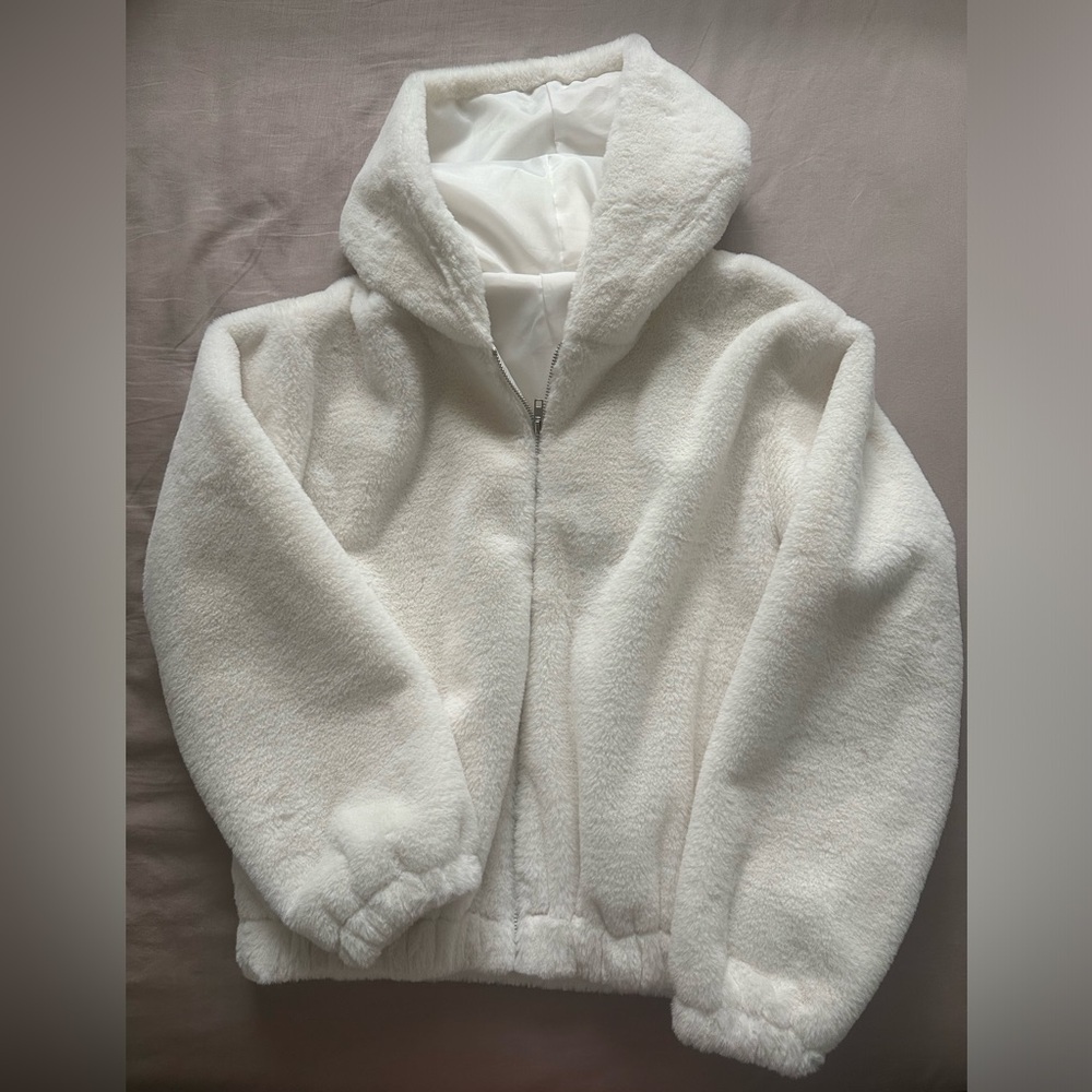 Cozy White Fluffy Hooded Jacket